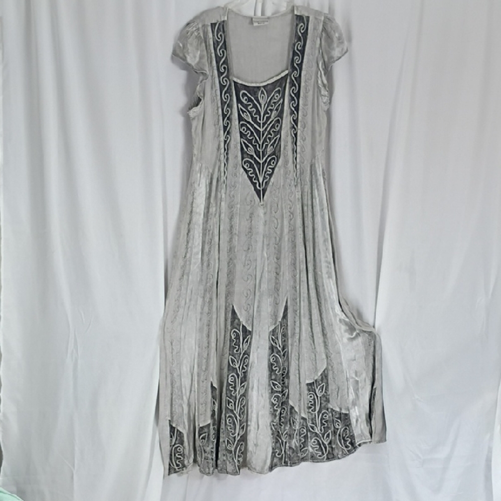 Elegant Gray Maxi Dress